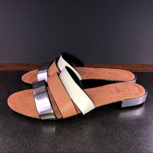 Zara Trafaluc 3 band flat sandals metallic CUTE!
